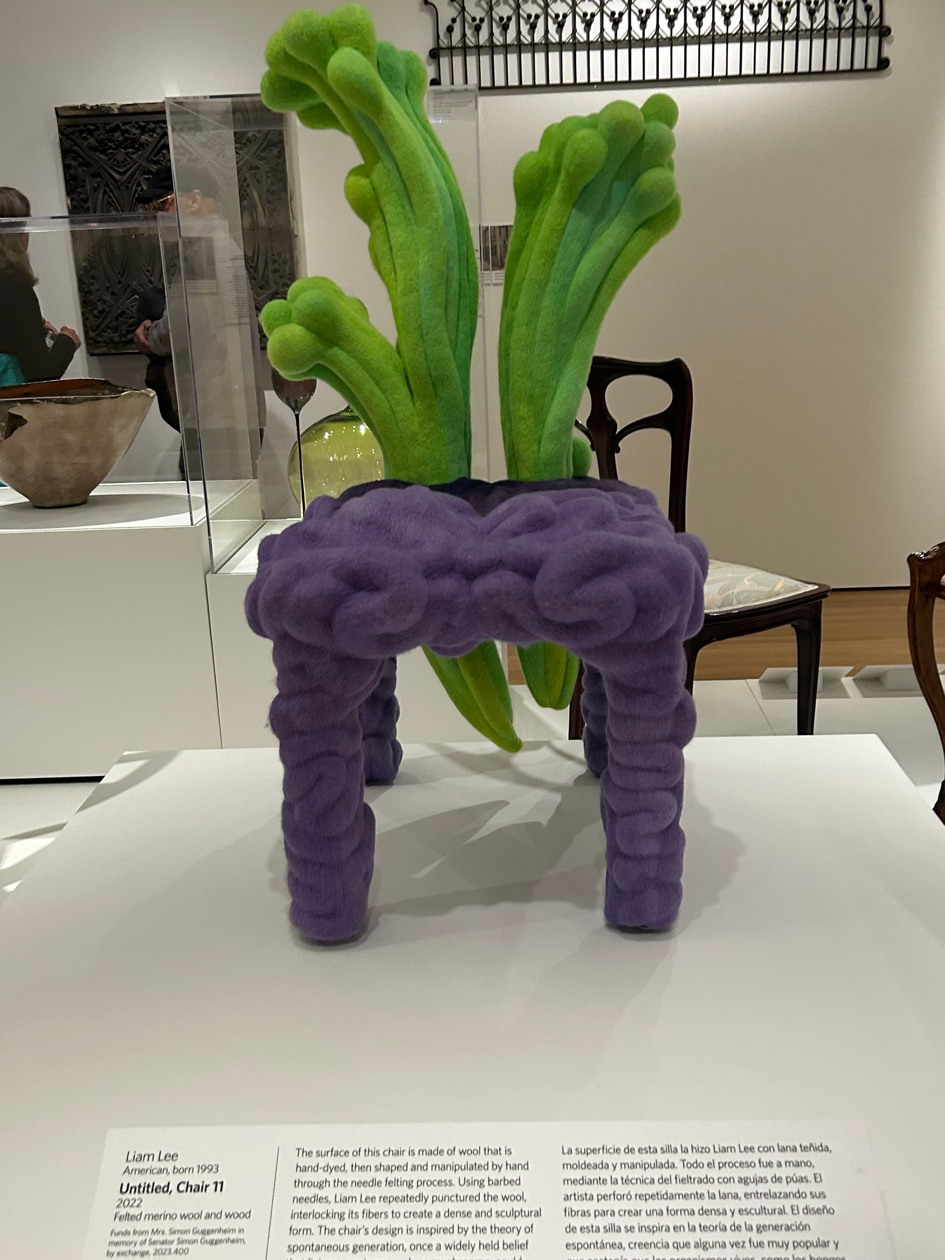 Chairs that fill you with one of several primal urges - photo 4