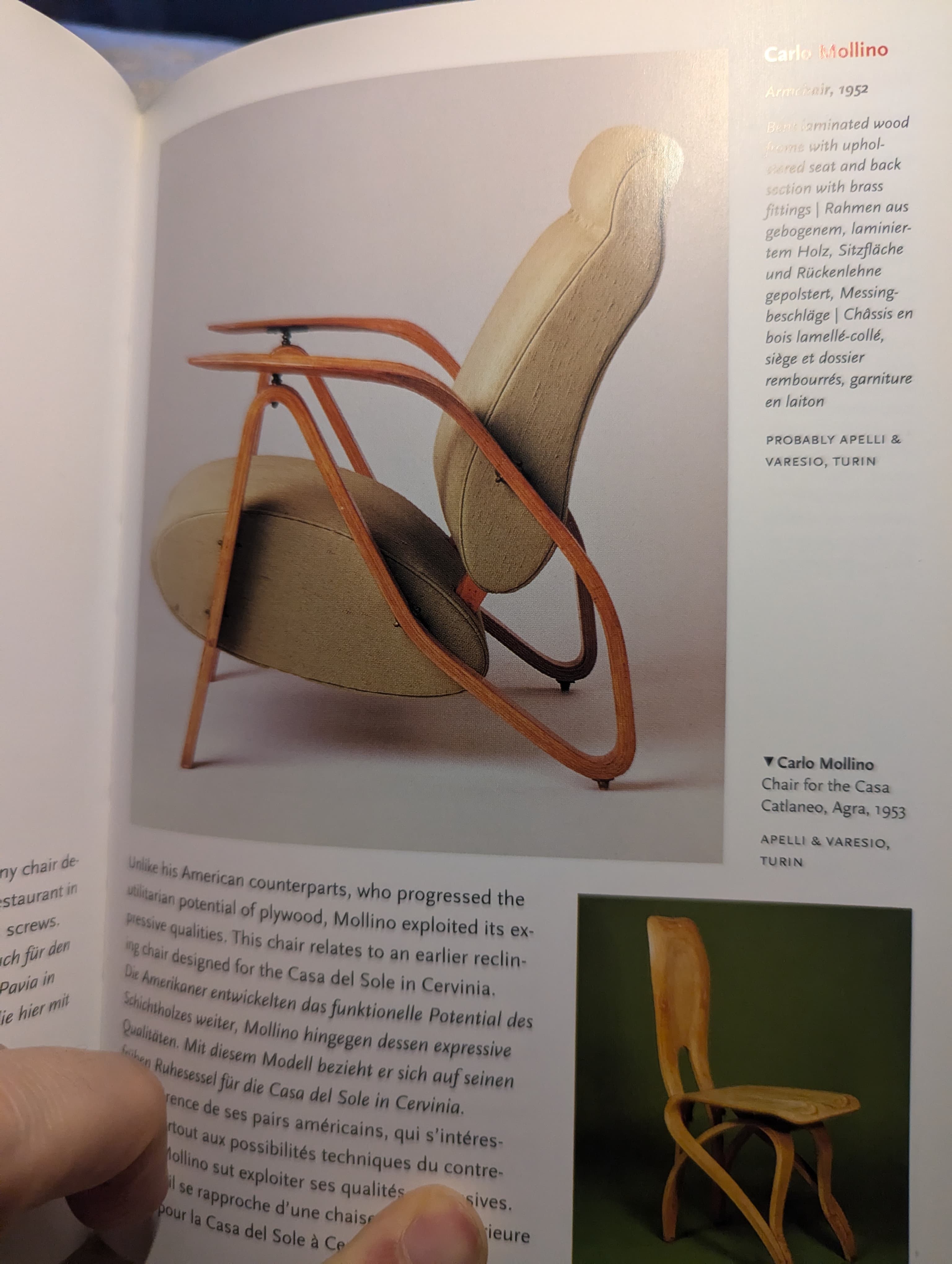 Chairs that read the newspaper - photo 14